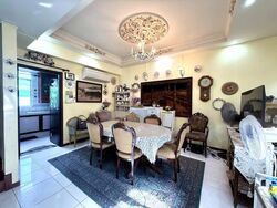Flora Road (D17), Terrace #468085801